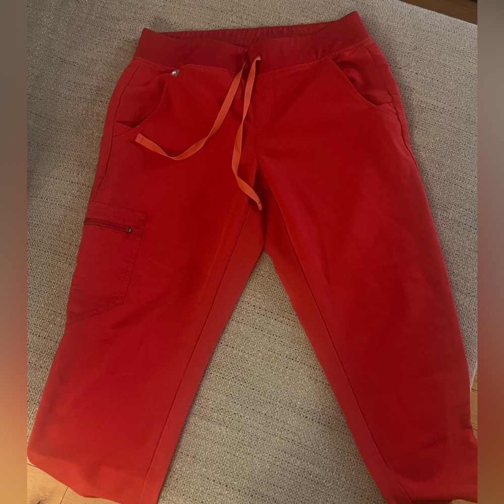 Red, Zamora Figs joggers